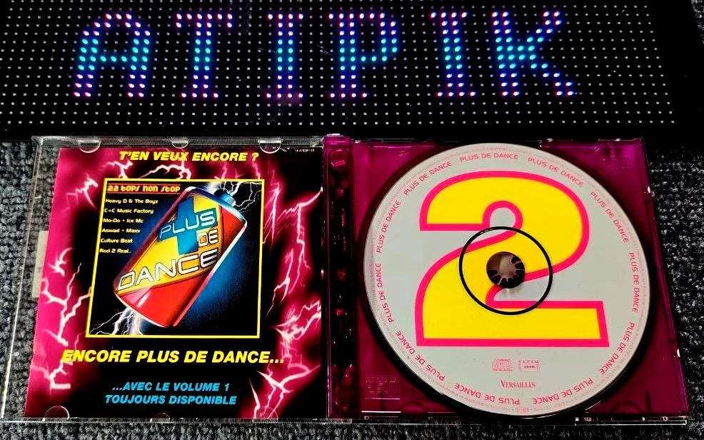 ⚡ CD Vintage Plus De Dance Vol.2 Caja Luminosa Rara 1995 🔥 – photo 3